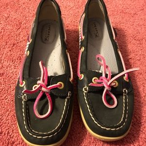 Women’s Sperry size 7